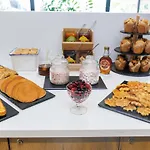 Ibis Cannes 3*
