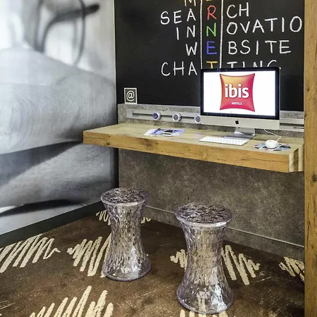 宜必思戛纳曼德里尔酒店 Mandelieu