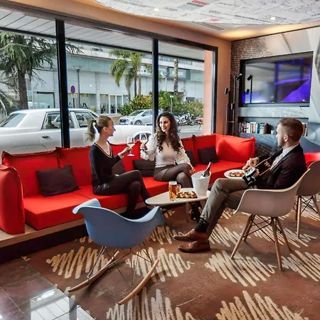 宜必思戛纳曼德里尔酒店 酒店