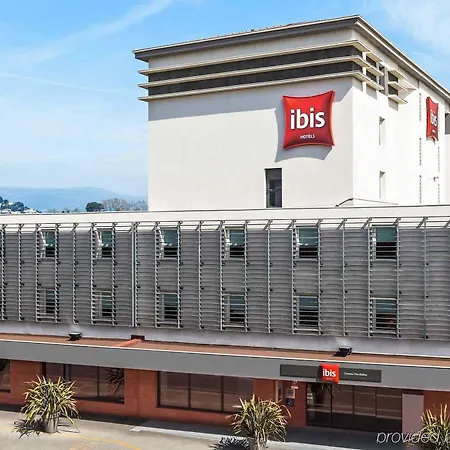Ibis Cannes 3*