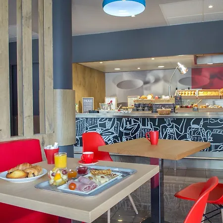 Ibis Cannes 3* מאנדליה-לה-נאפול