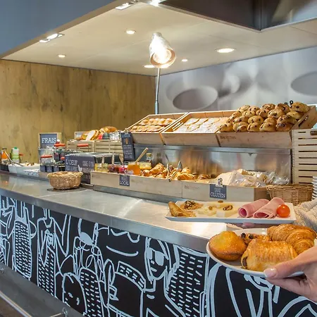 宜必思戛纳曼德里尔酒店 3* Mandelieu