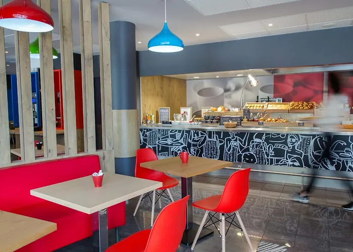 Ibis Cannes 3*