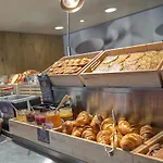 Hotel Ibis Cannes 3*