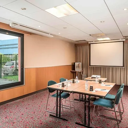 Hotel Ibis Cannes 3*