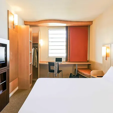 호텔 Ibis Cannes 망들리유 라 나플