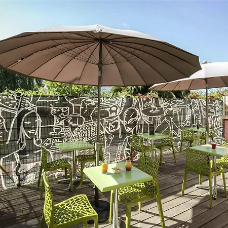 Ibis Cannes 3* 망들리유 라 나플