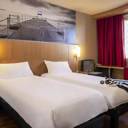 Hotel Ibis Cannes 3*