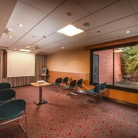 Hotel Ibis Cannes 3*