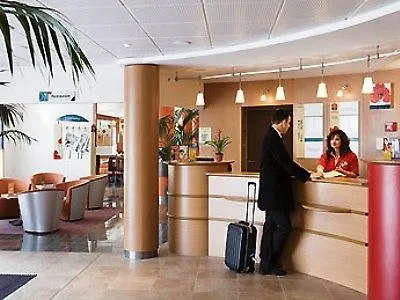 Ibis Cannes Hotel 3*