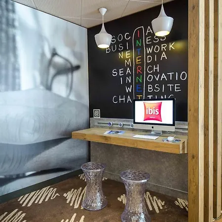 Ibis Cannes 3*