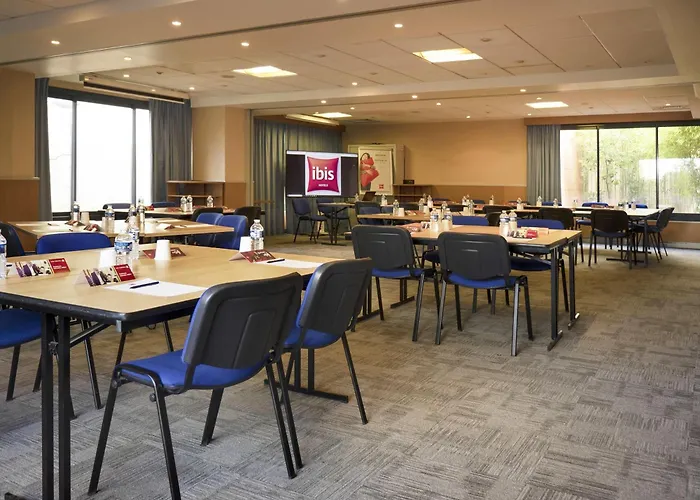 Ibis Cannes 3* ماندوليو لا نابول