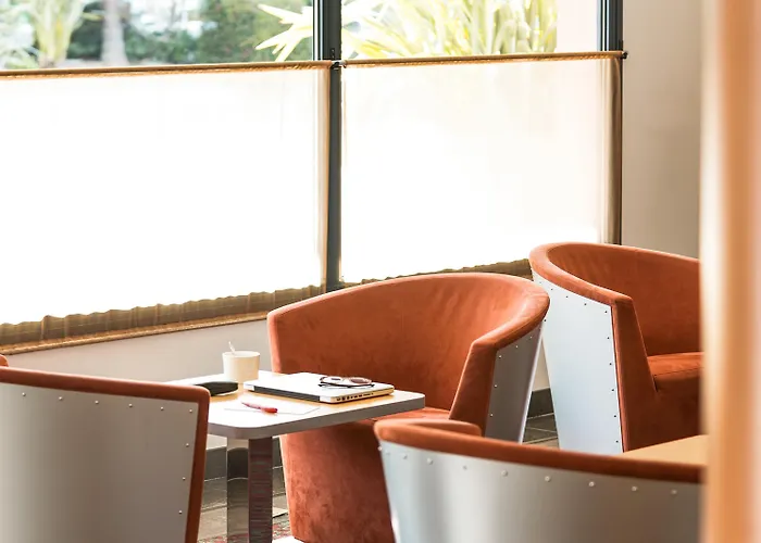 Ibis Cannes فندق 3*